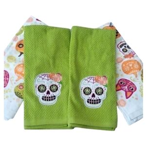 Kohl's Celebrate Together Halloween Cotton Towels Skulls, Set of 4